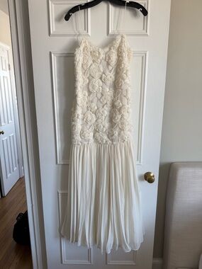 ALEXIS Ivory Floral Lace Maxi Dress